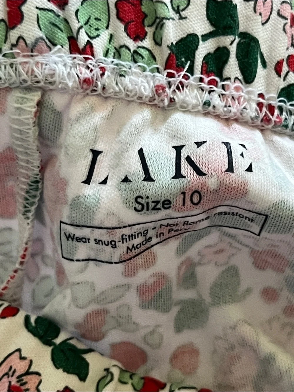 LAKE nwot red